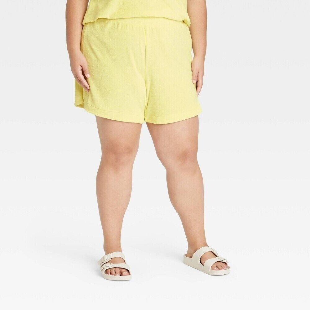 A New Day Mid Rise Terry Cloth Pull On Shorts Yellow Women's Size 1X NWT